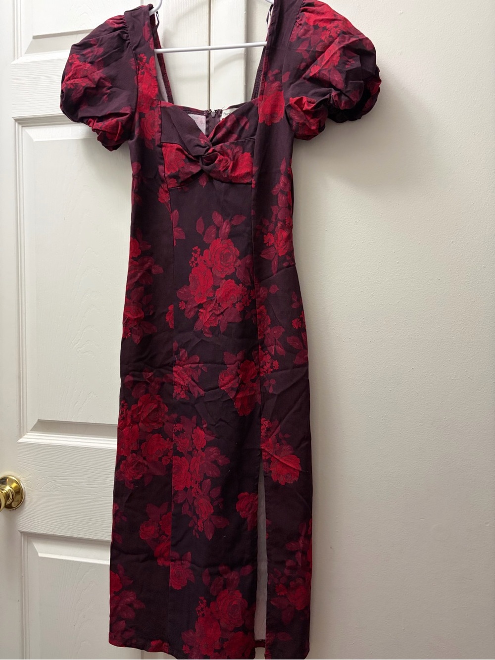 Francesca's Collections Red Floral Midi Dress with Puff Sleeves